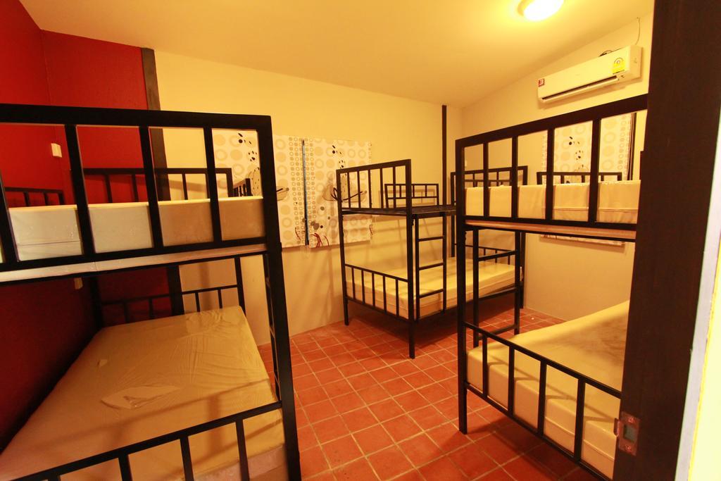 Viman Guesthouse Banguecoque Exterior foto